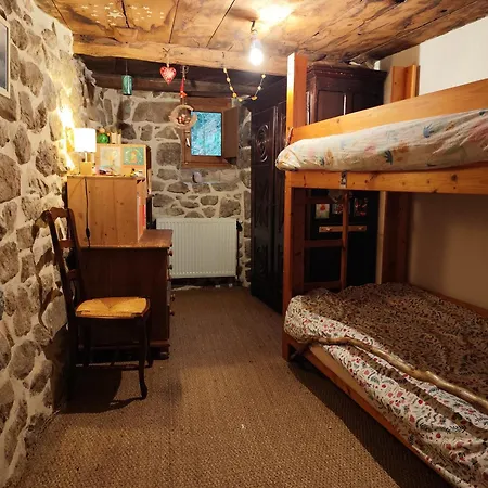 Belle Et Fraiche Maison En Pierres *